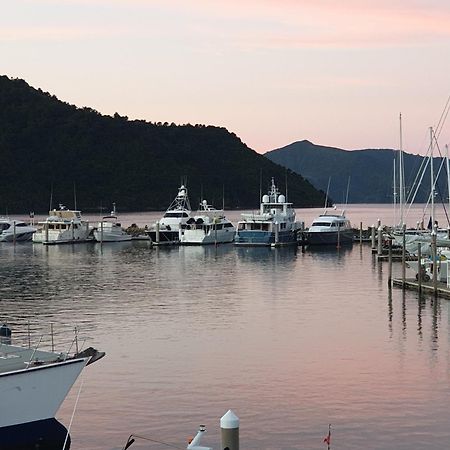 Enchanted Escape Picton Exterior foto