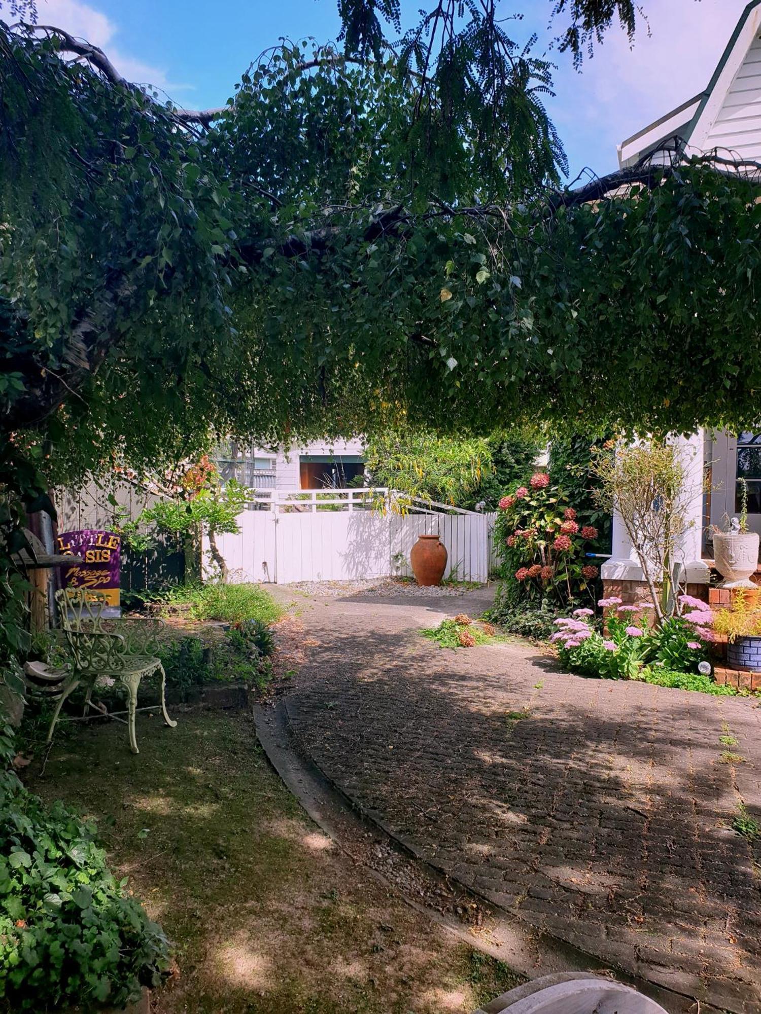 Enchanted Escape Picton Exterior foto